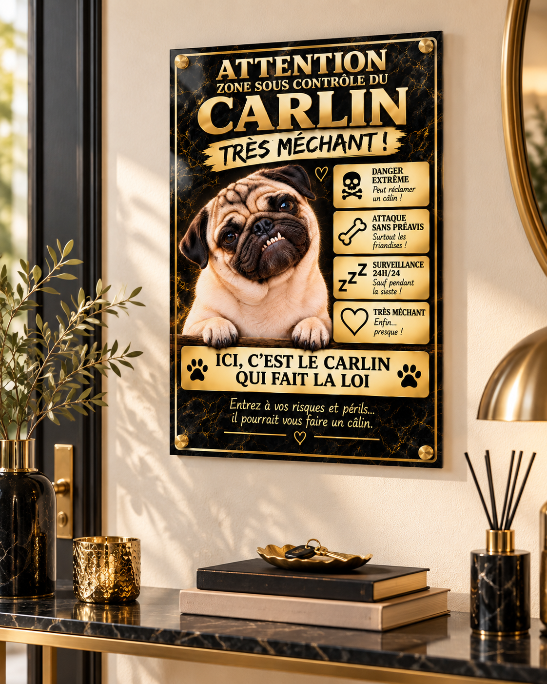 Plaque d’entrée Carlin « Très Méchant » en Plexiglas Premium – 20 × 30 cm